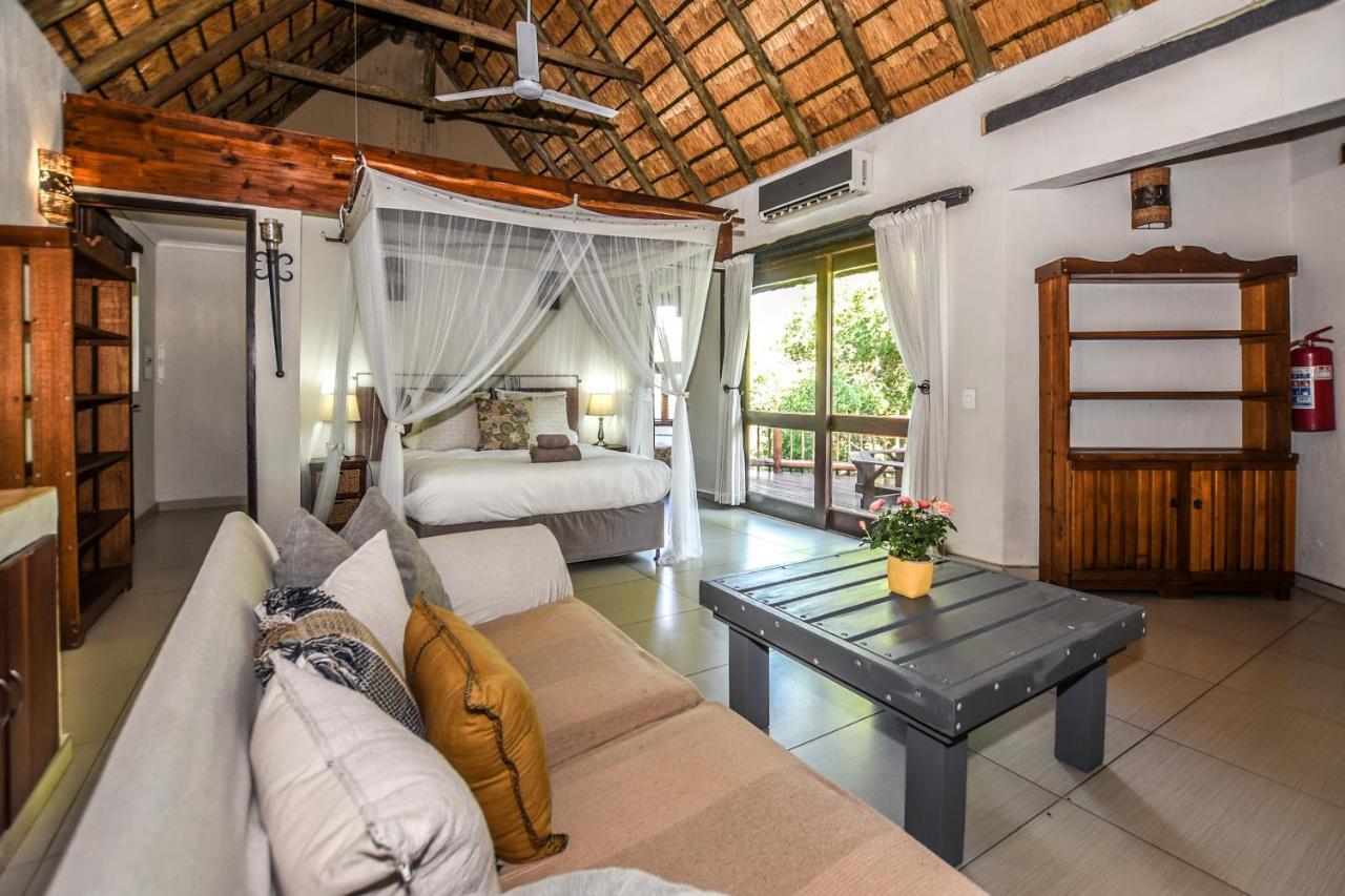 Leopard'S Lair Bush Lodge Hoedspruit Exterior foto
