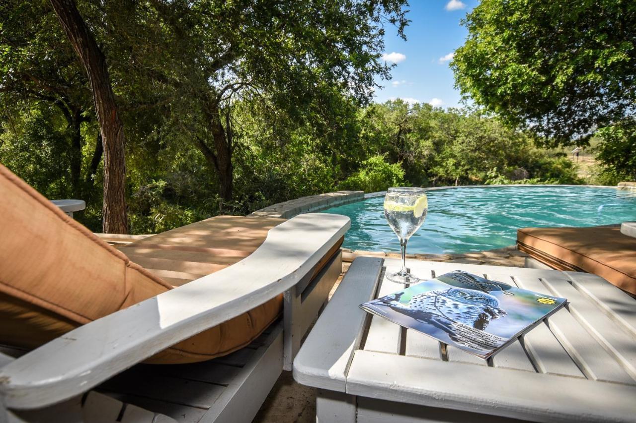 Leopard'S Lair Bush Lodge Hoedspruit Exterior foto