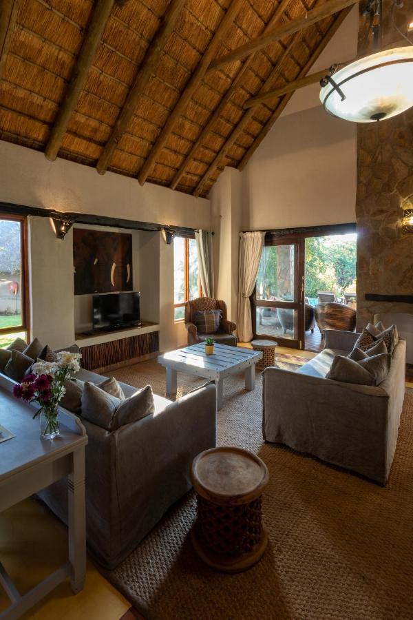 Leopard'S Lair Bush Lodge Hoedspruit Exterior foto